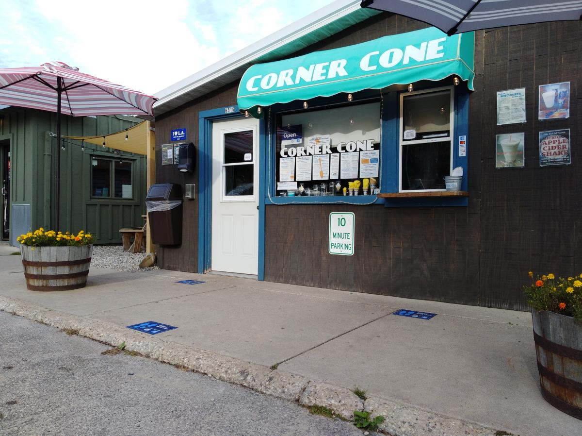 Corner Cone Lake Ann, MI 49650