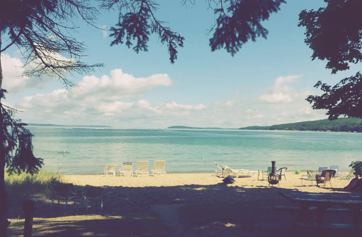 Island View Cottages Traverse City, MI 49686