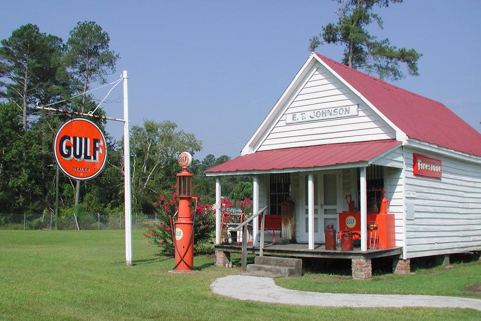Southampton Heritage Village and Agriculture/Forestry Museum