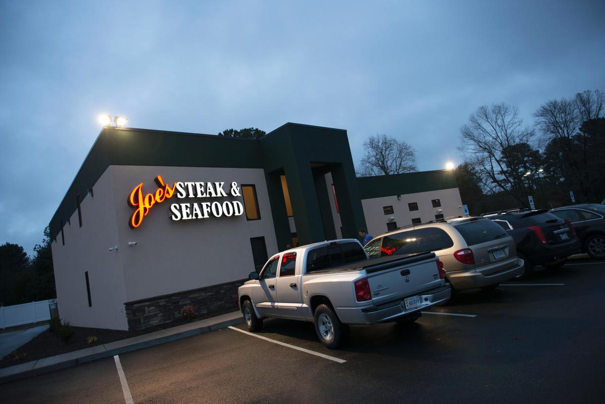 Joe's Steak and Seafood in Dinwiddie