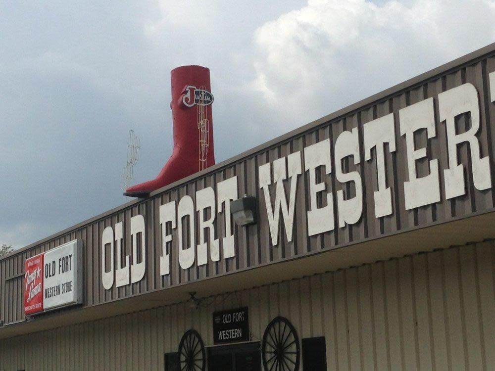 Old fort western wear store