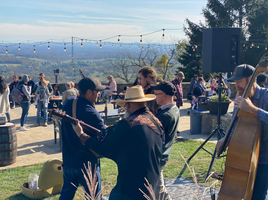 Sunday Bluegrass feat. The Short Hill Mountain Boys