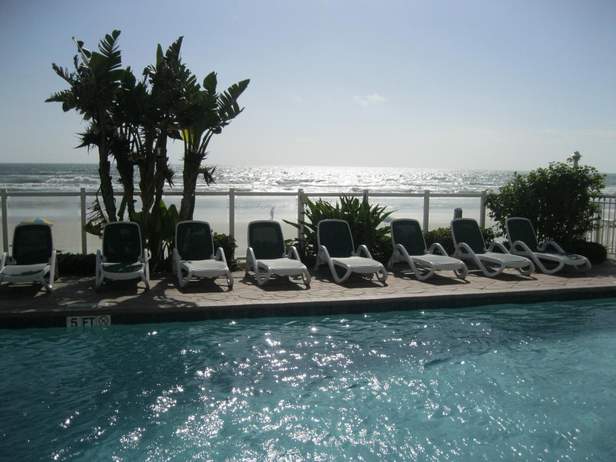 Days Inn Tropical Seas in Daytona Beach Shores | VISIT FLORIDA