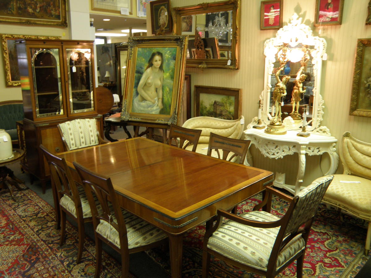 Antique Galleries of St. Petersburg in St. Petersburg | VISIT FLORIDA