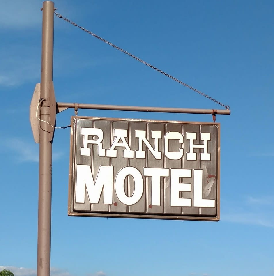 Ranch Motel F82BA090 5056 A36A 0A808996D1070AE5 F82b9ed95056a36 F82ba8a5 5056 A36a 0a968af0858021e6 