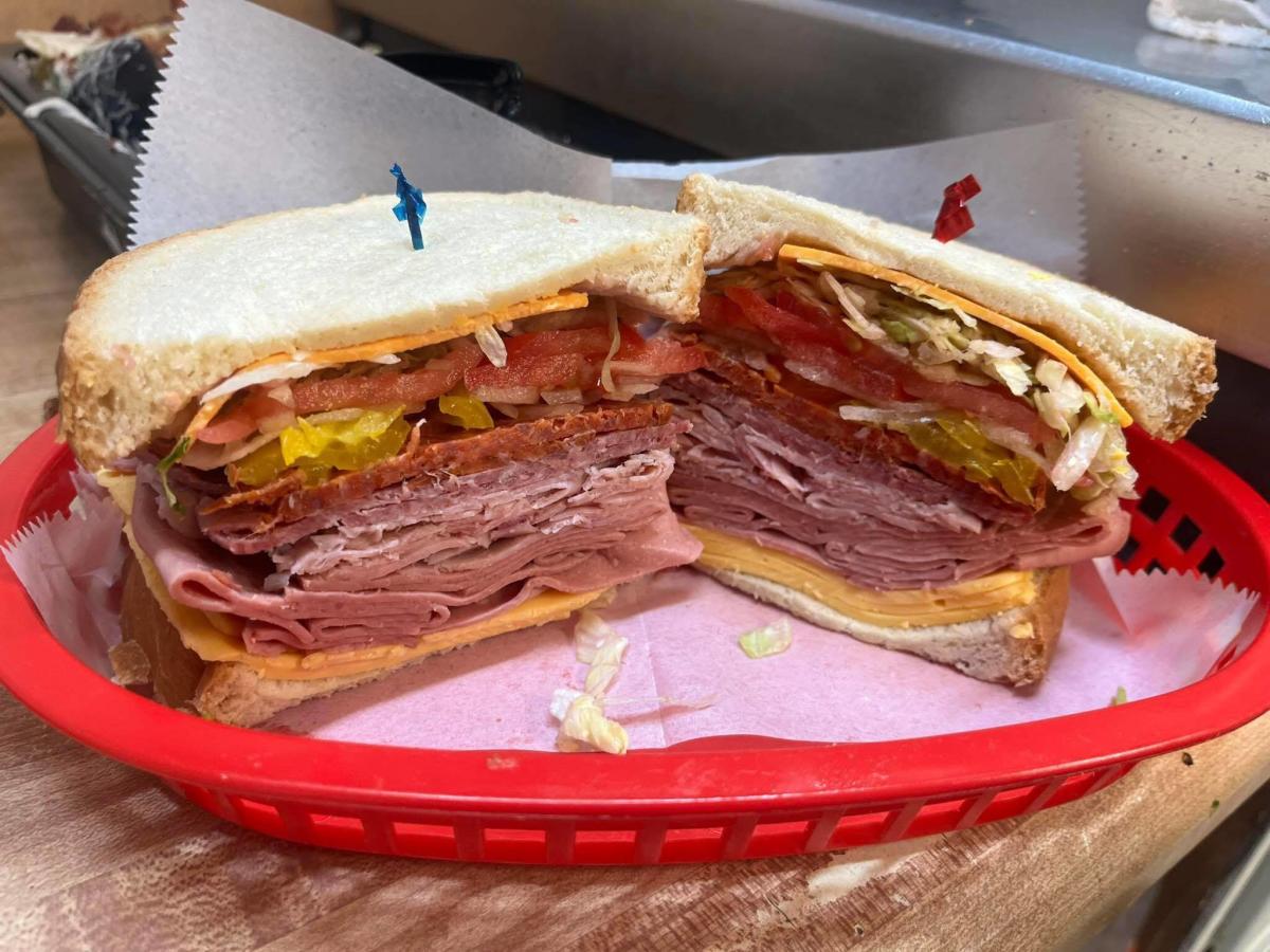 Rte 40 Deli