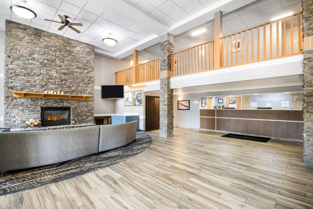 AmericInn Lodge & Suites | Weston, WI