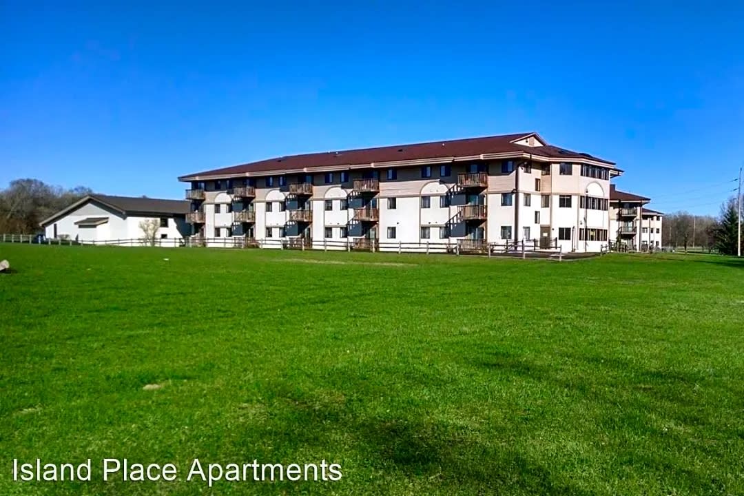 Island Place Apartments Wausau, WI