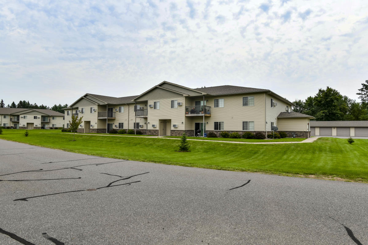Pine View Estates | Kronenwetter, WI