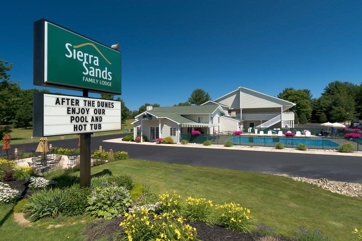 Sierra Sands Family Lodge