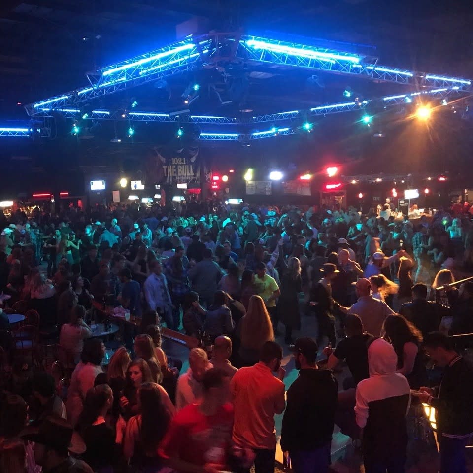 Rodeo nightclub online