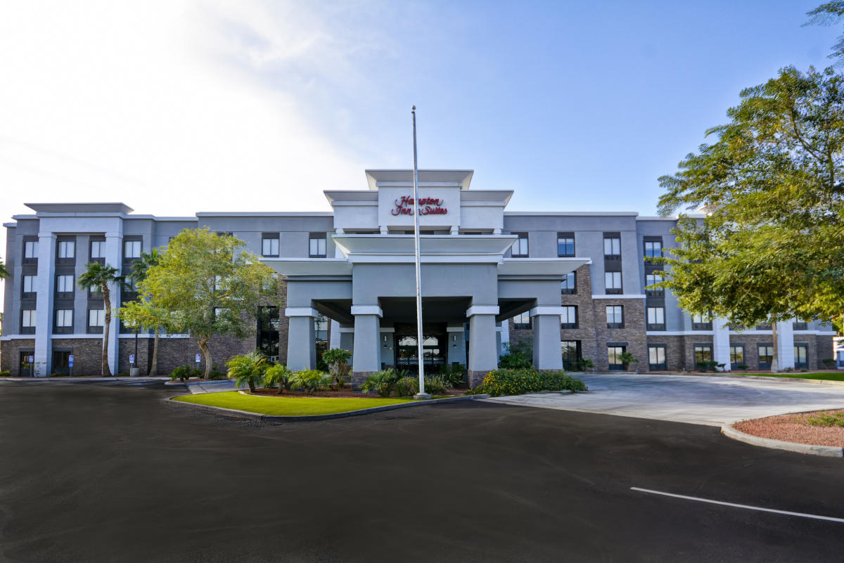 Hampton Inn & Suites