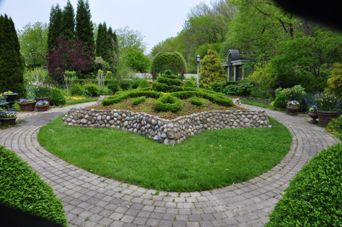 The Essential Gardens to Visit in Dayton