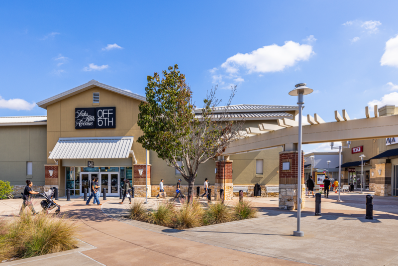 houston premium outlets nike