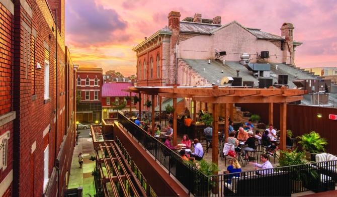 Brewer's Alley Rooftop Bar