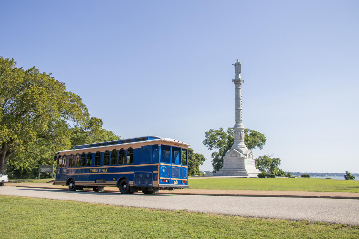 Yorktown Trolley, image size:1200x800