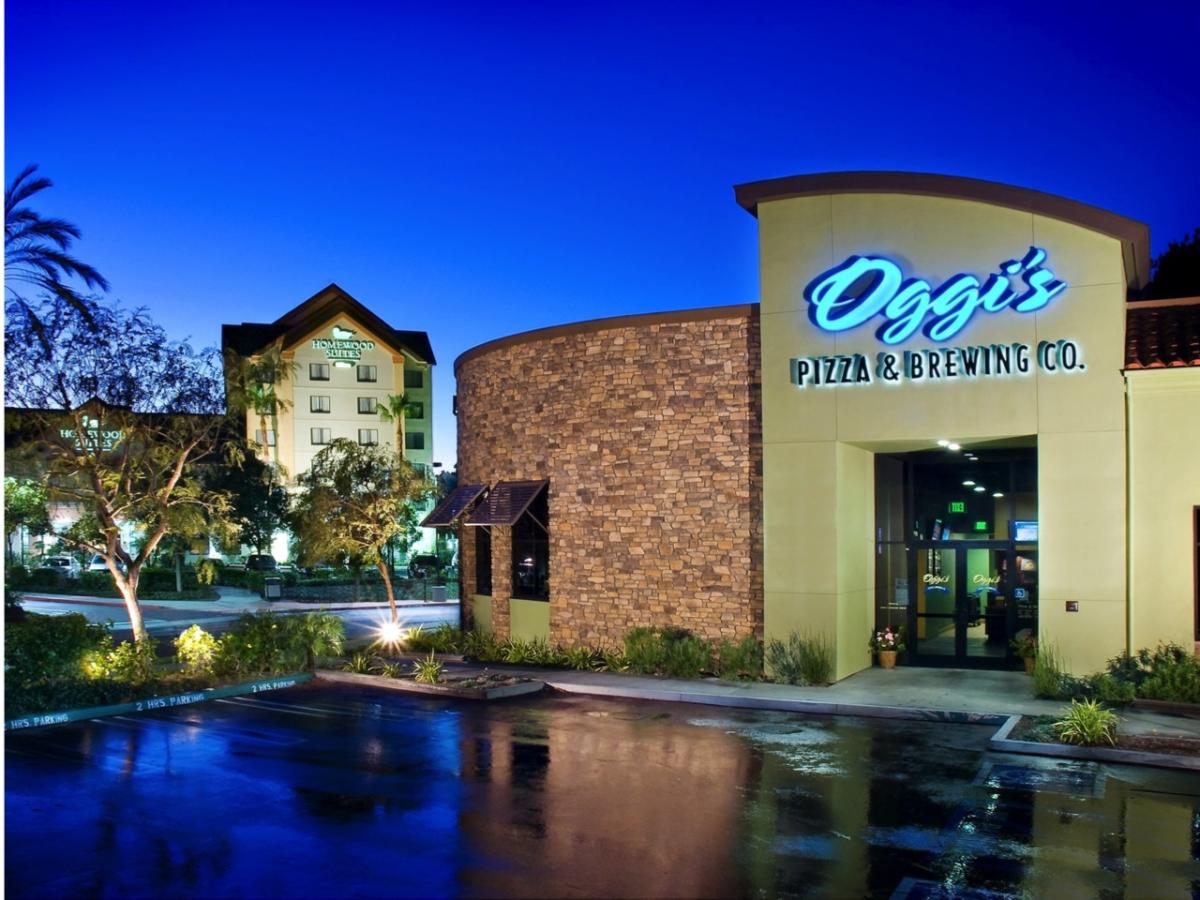 Oggi's Pizza And Brewery Co