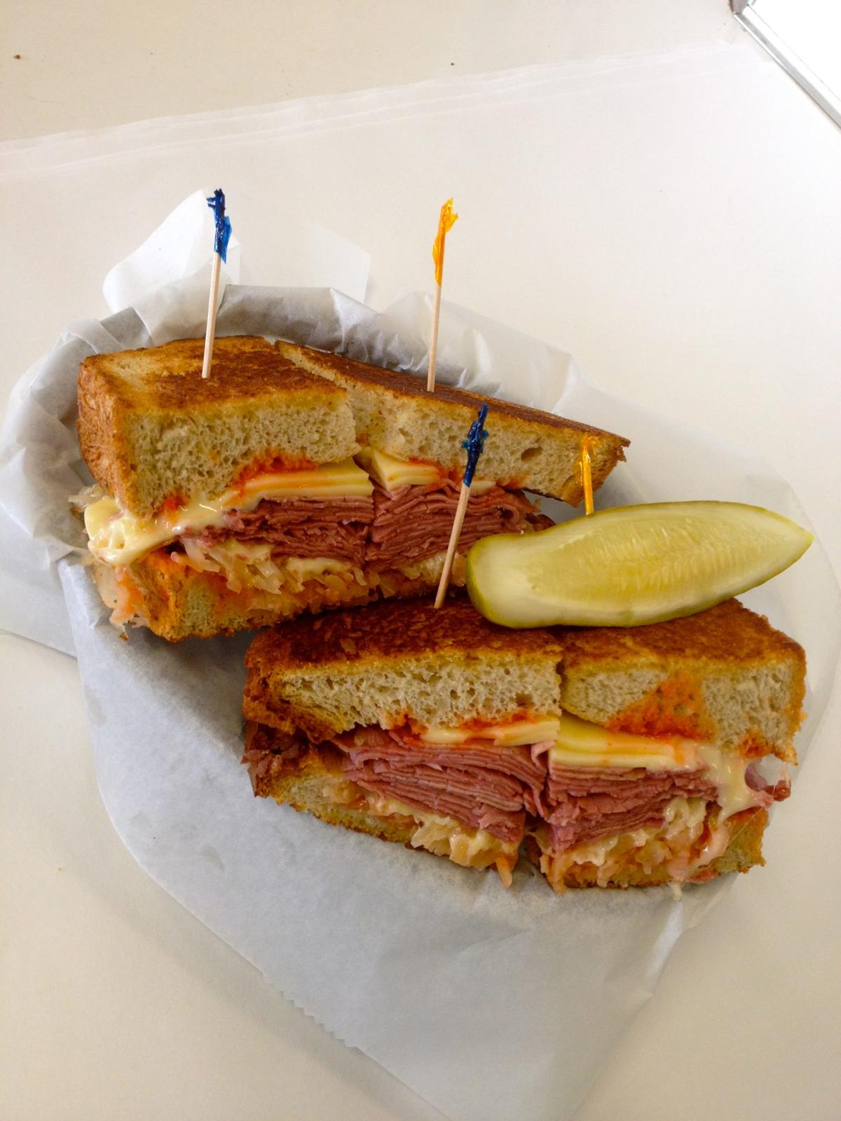 Dimo's Deli & Donuts