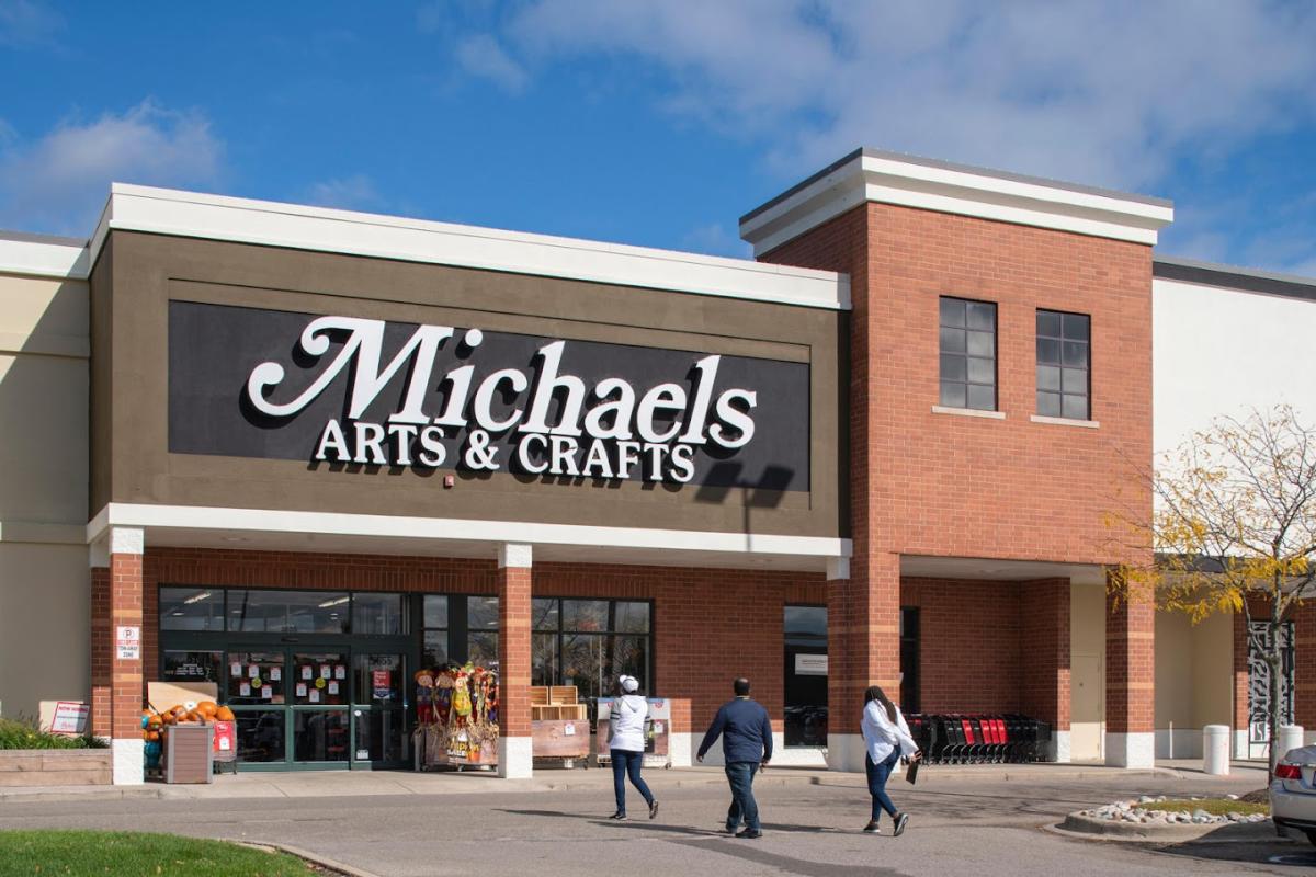 Michaels Added to Shopping Center