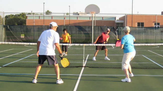 Pickleball Court - Walk to AT&T Stadium, Globe Life, Six Flags