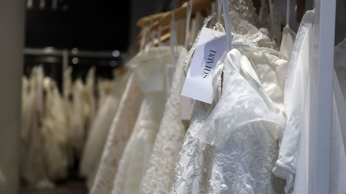 Find store david's bridal