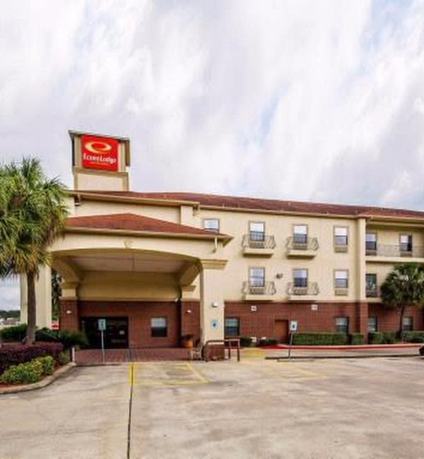 EconoLodge Inn Suites Beaumont TX 77703