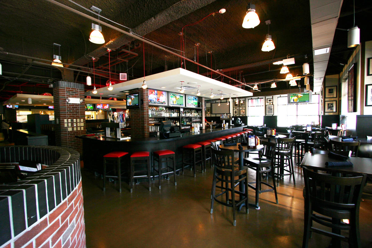 Ultimate Guide to Coaches Sports Bar and Grill: Your Local Sports Haven