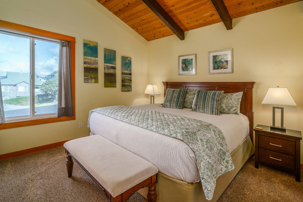 Pacific House by Haystack Luxury Vacation Rentals Cannon Beach, OR