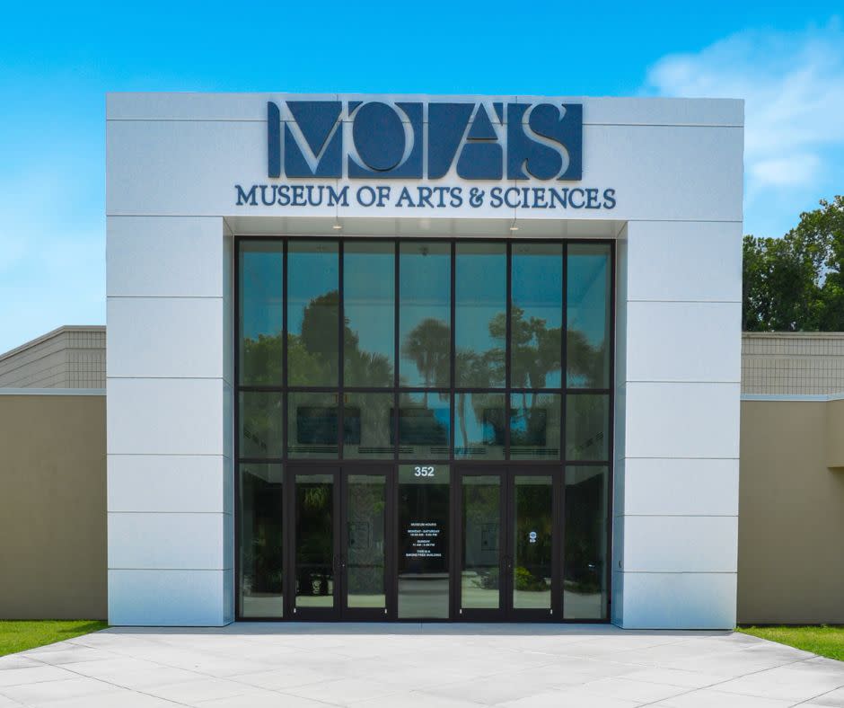 Soapbox History The Bone Wars A History of Paleontology Daytona