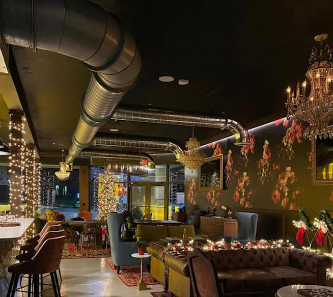 Madeline's Wine Bar Daytona Beach, FL 32114