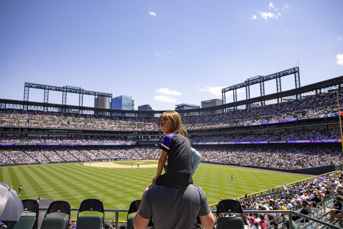 Colorado Rockies vs Philadelphia Phillies 1