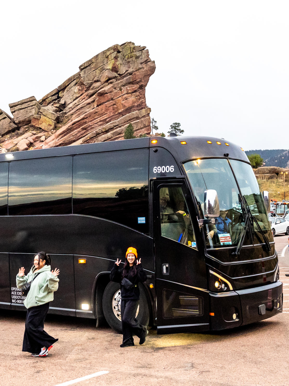 Shuttles to Red Rocks