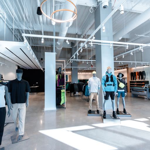 Nike store top near lisle il