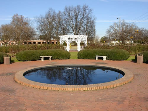 Fayetteville Rose Garden Fayetteville, NC