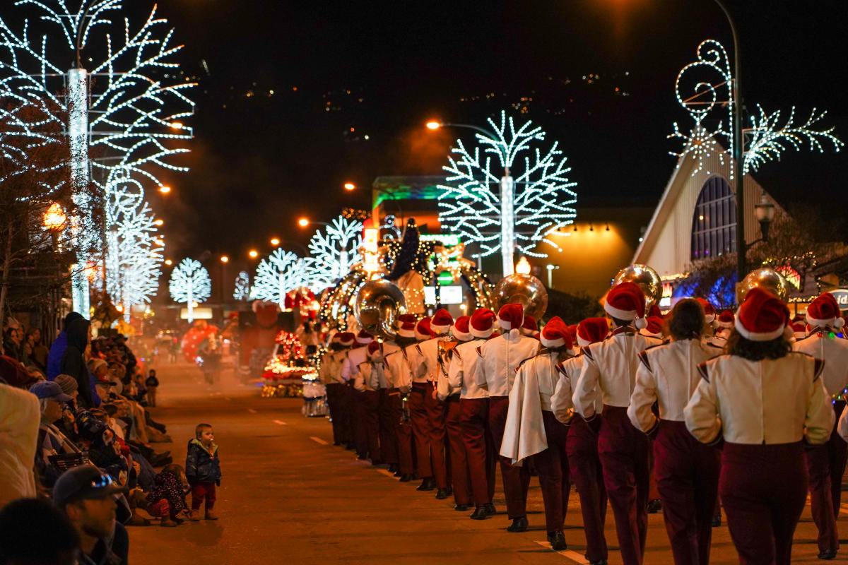 Fantasy of Lights Christmas Parade