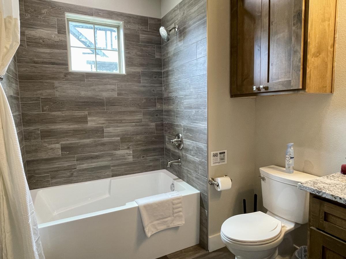 Modern Rustic Haven at Twin Canyons Longhorn Ranch