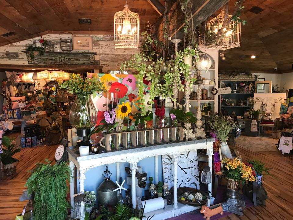 Granbury Florist Town and Country Floral Gallery Signature Winter Floral in  Granbury, TX
