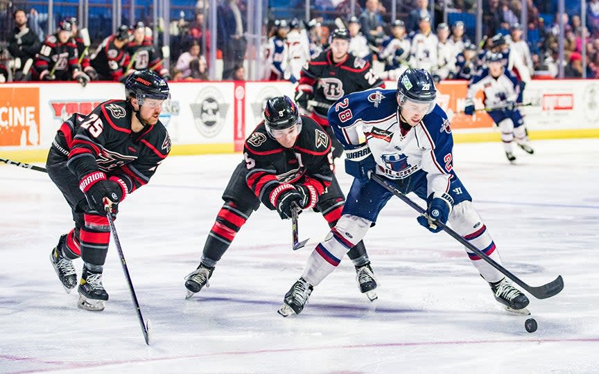 Tulsa Oilers vs Wichita Thunder Green Country Oklahoma