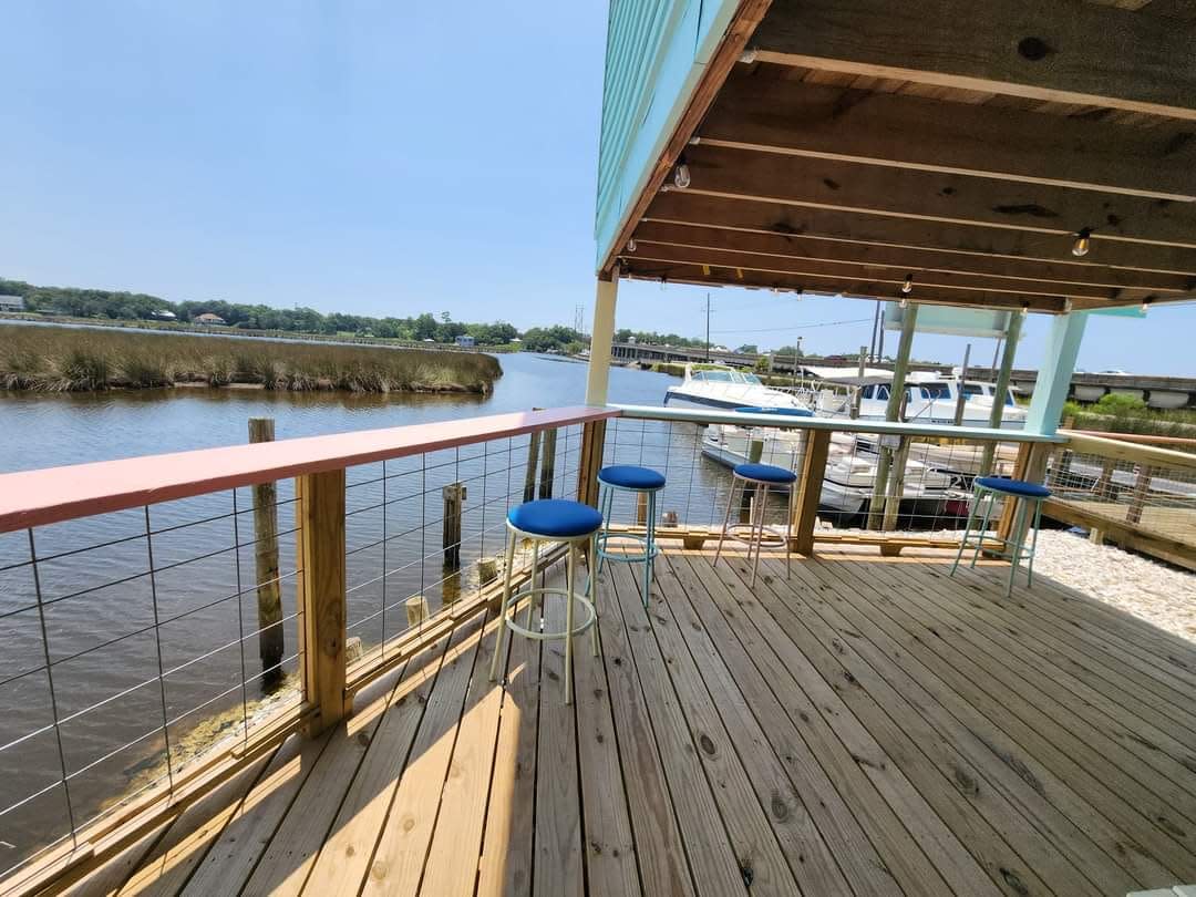 Boathouse Bar & Grill Ocean Springs, MS 39564