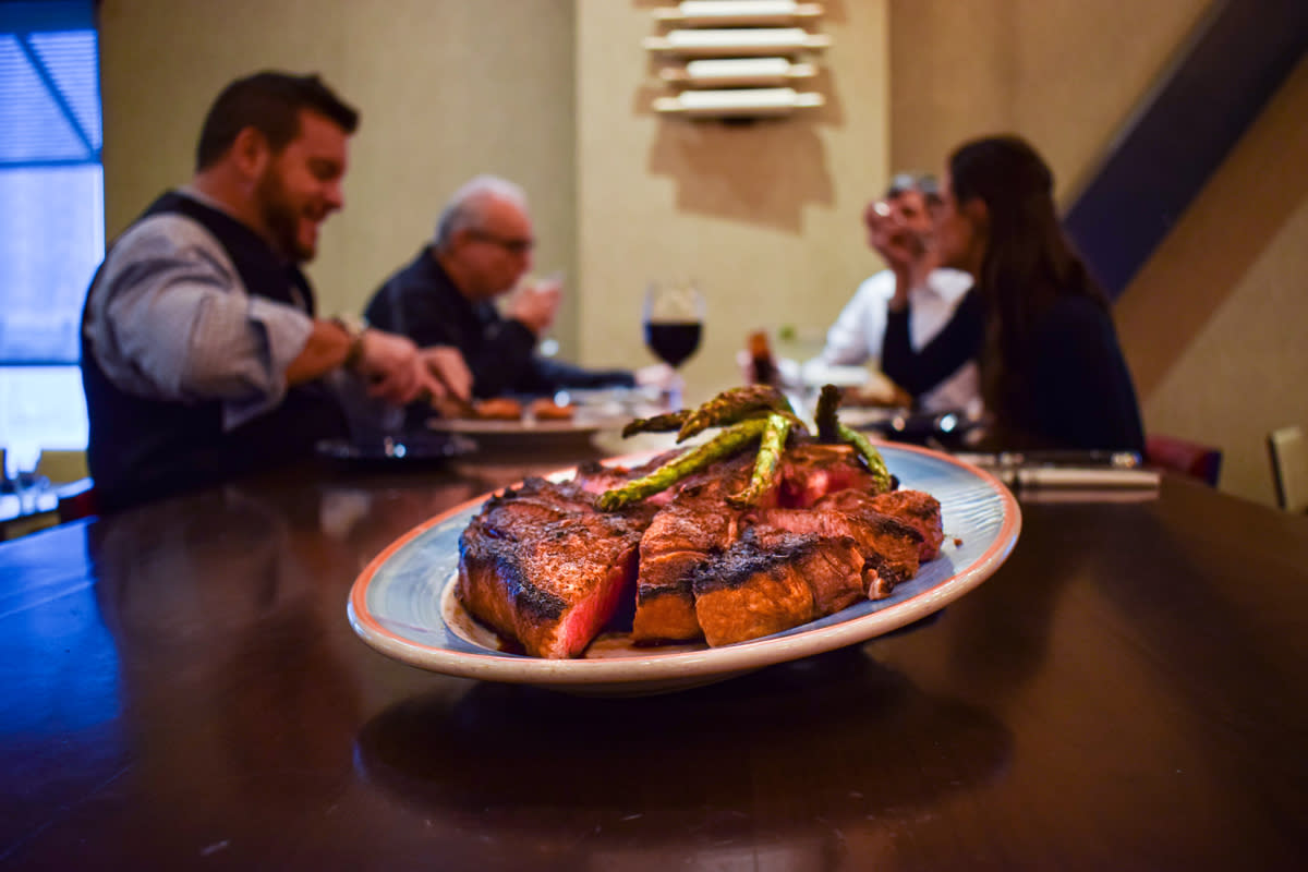 Doe's Eat Place Biloxi, MS 39530