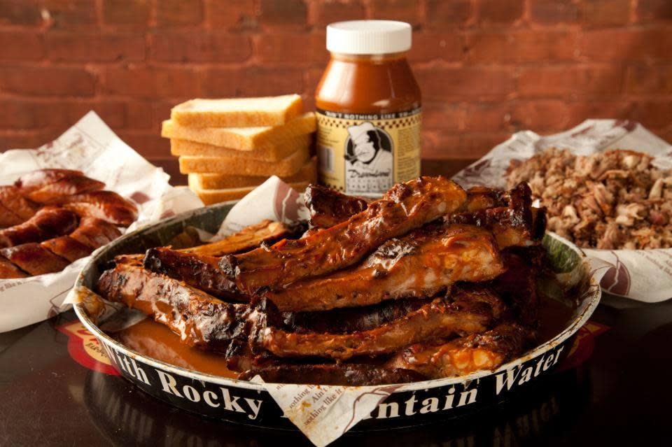 Dreamland bbq near top me