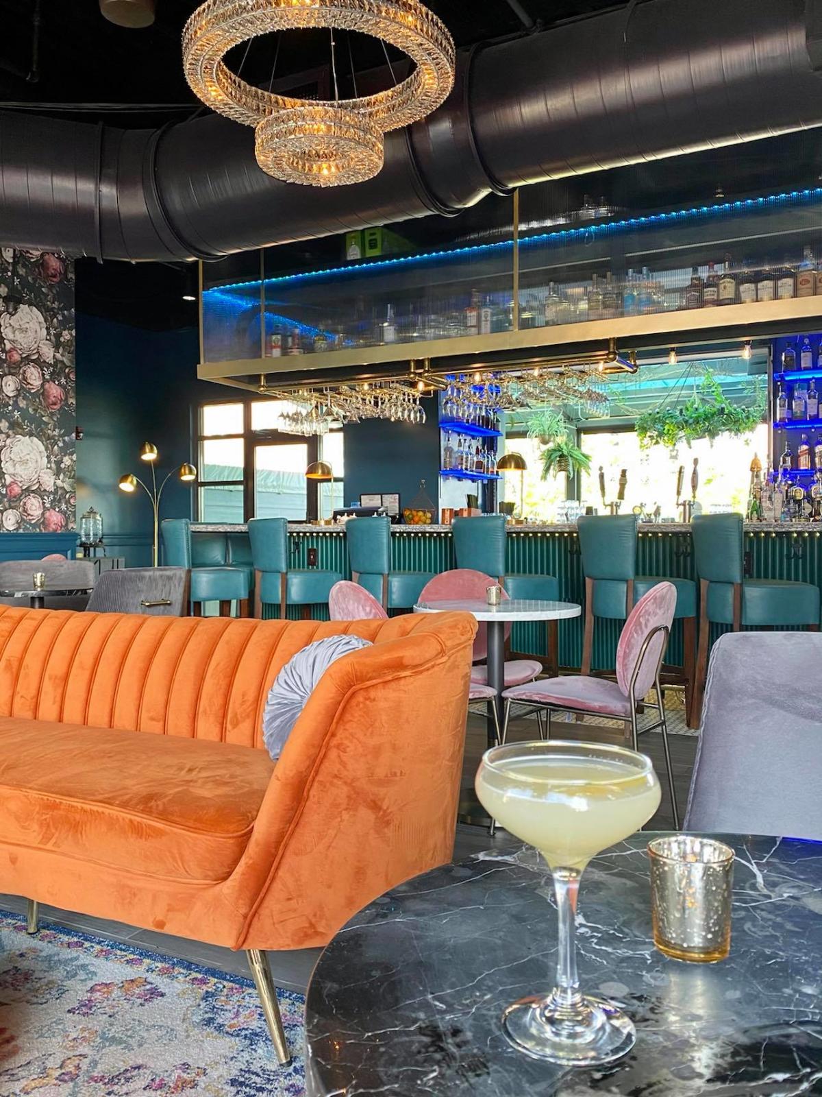 Stella's Elixir Lounge