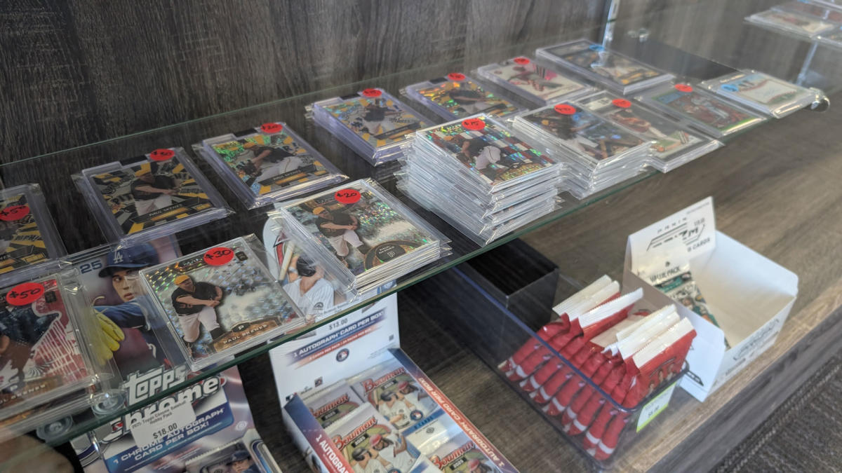 mtg card shops nearby Amazon.com: 1000 Magic the Gathering MTG Cards Lot w/ Rares and Foils  INSTANT COLLECTION !!! : Toys & Games