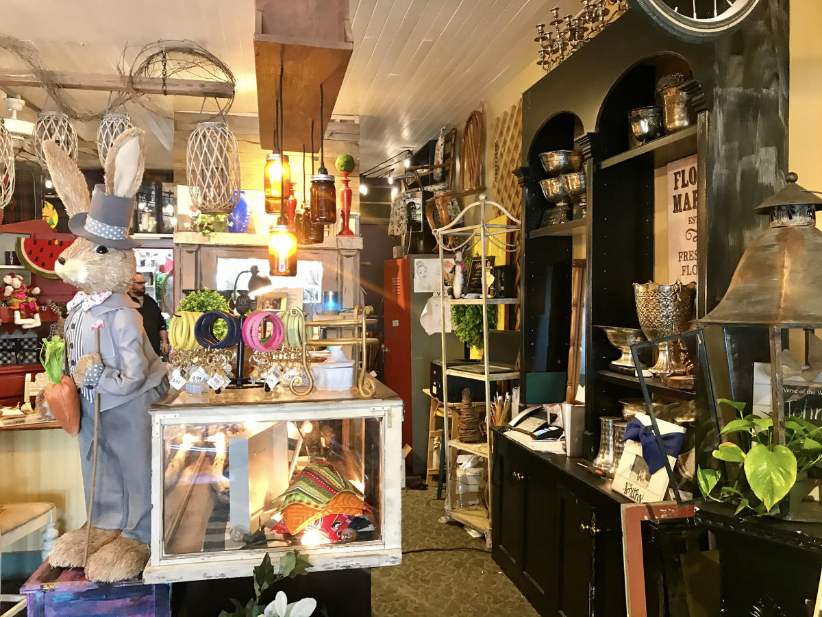 The Vine & Branch Florist & Gifts