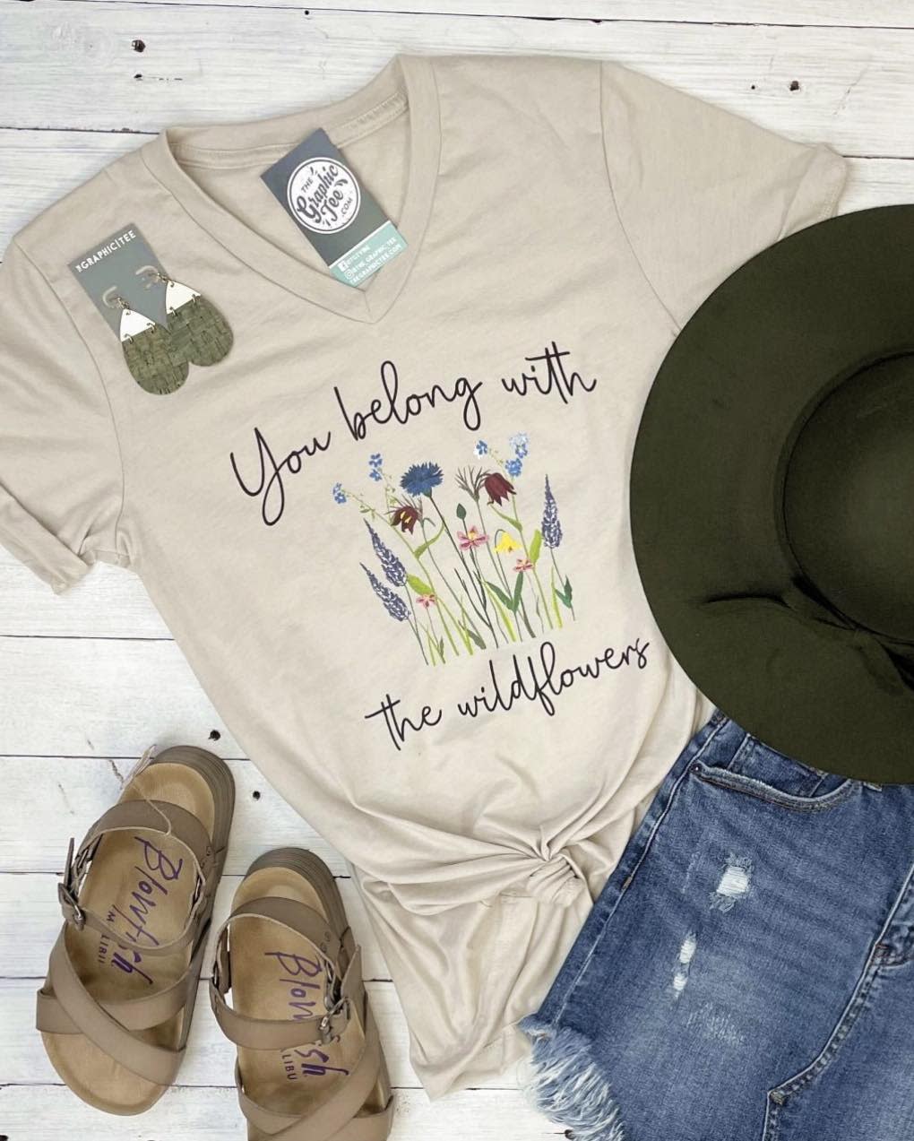 ◆LEE◆ Kansas Cowboys Graphic T-Shirt Beige Amazon.com: Coors Women's Og Cowboy Short Sleeve Graphic Tee