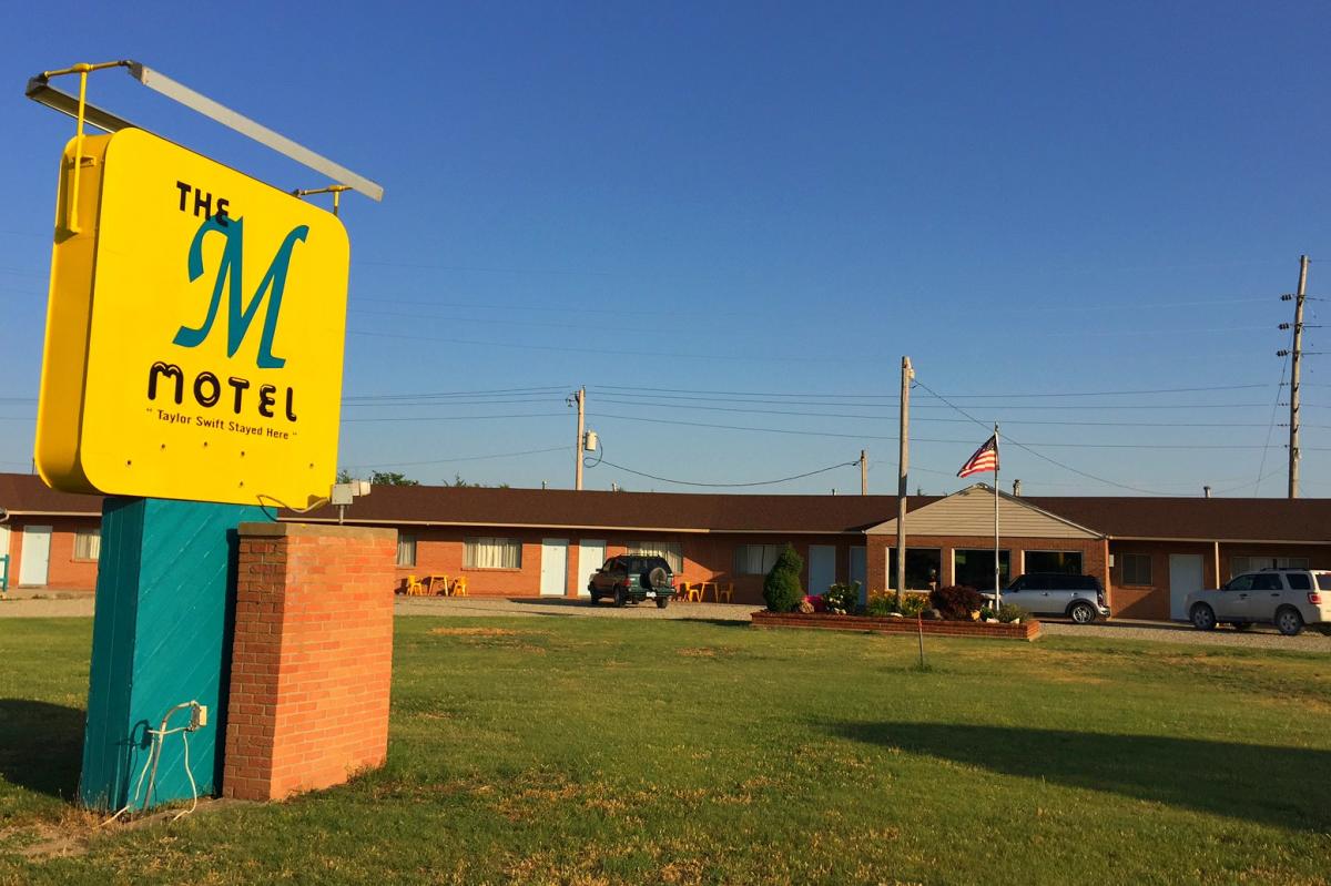Midwest Motel