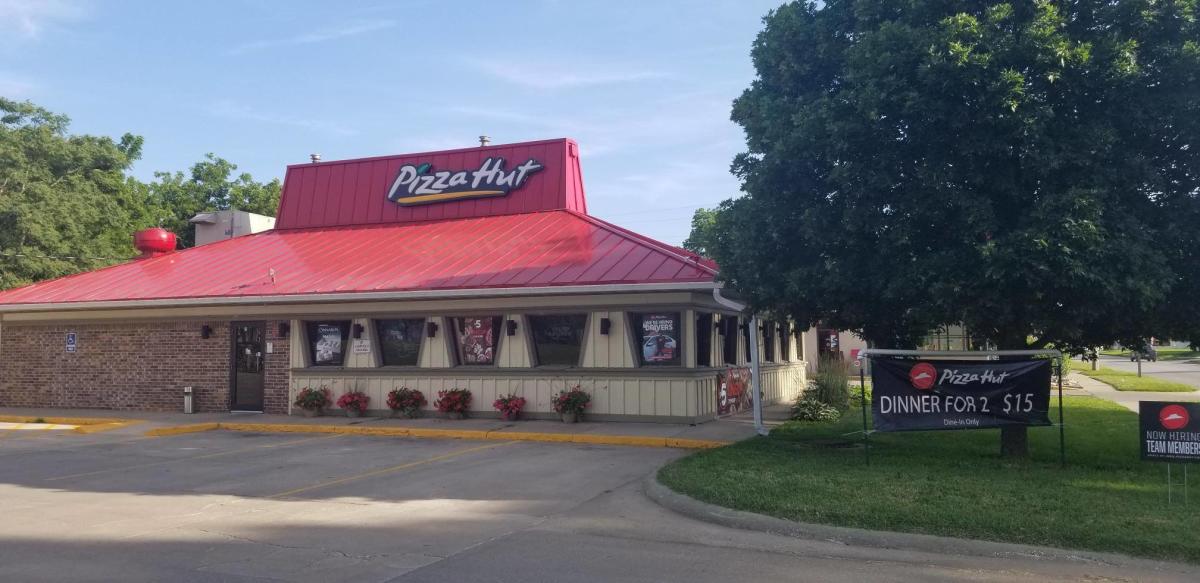 Pizza Hut - Council Grove