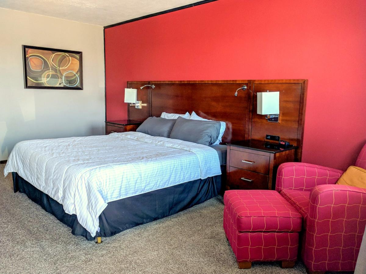 Viking Motel - Lindsborg KS, 67456