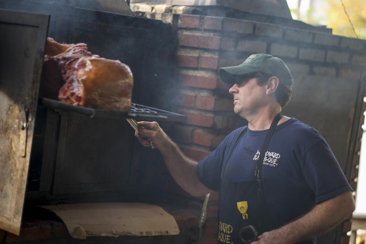 Woodyard Bar B Que