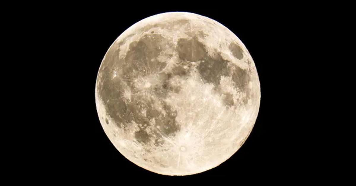 moon☆ Amazon.com: Intex Giant Moon Floating LED Light 6 Colours